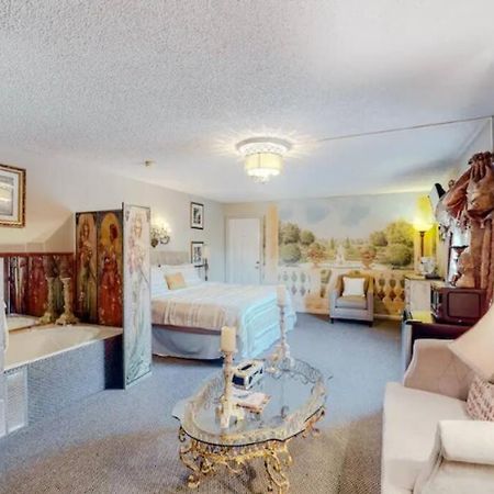 Jacuzzi Suite 206 At Tradewinds يوريكا سبرينغز المظهر الخارجي الصورة
